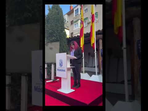 Lectura del articulo 47 de la #constitucion de nuestra Portavoz Mónica Monterreal. – youtube
